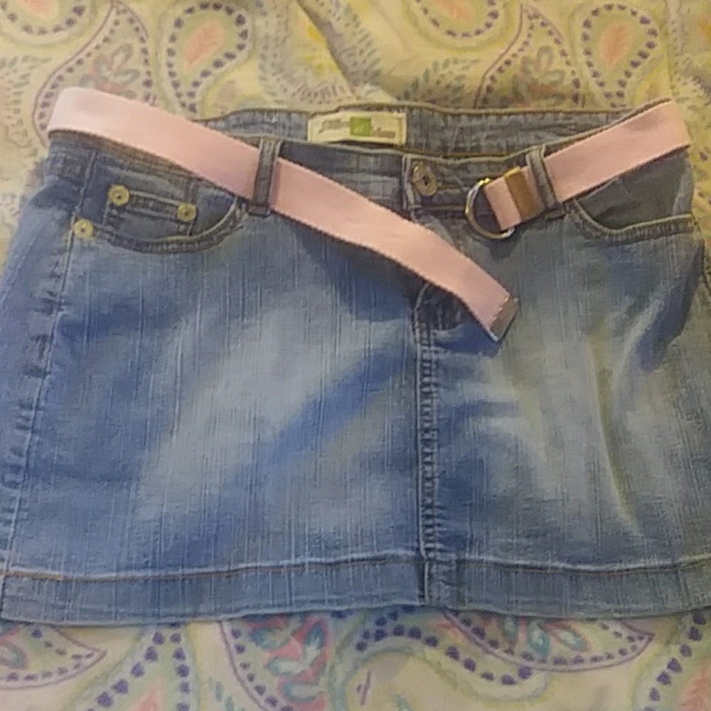 Silver kiss jean mini skirt w/belt